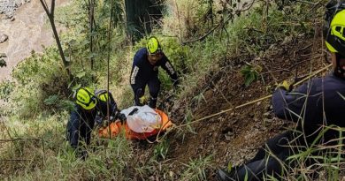 Rescataron cadáver de conductor de moto en vía Pasto-Ipiales